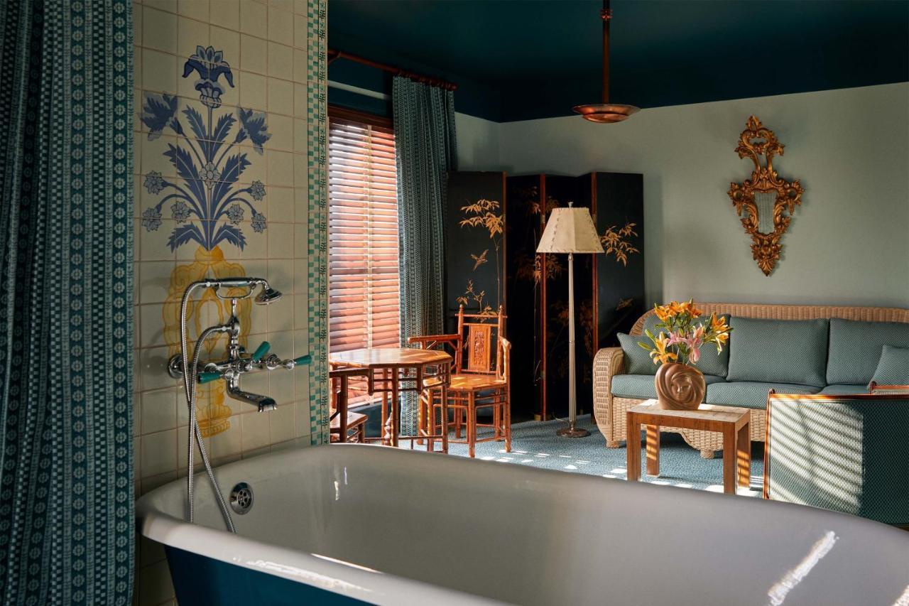 Ulysses, An Ash Hotel Baltimore Ngoại thất bức ảnh