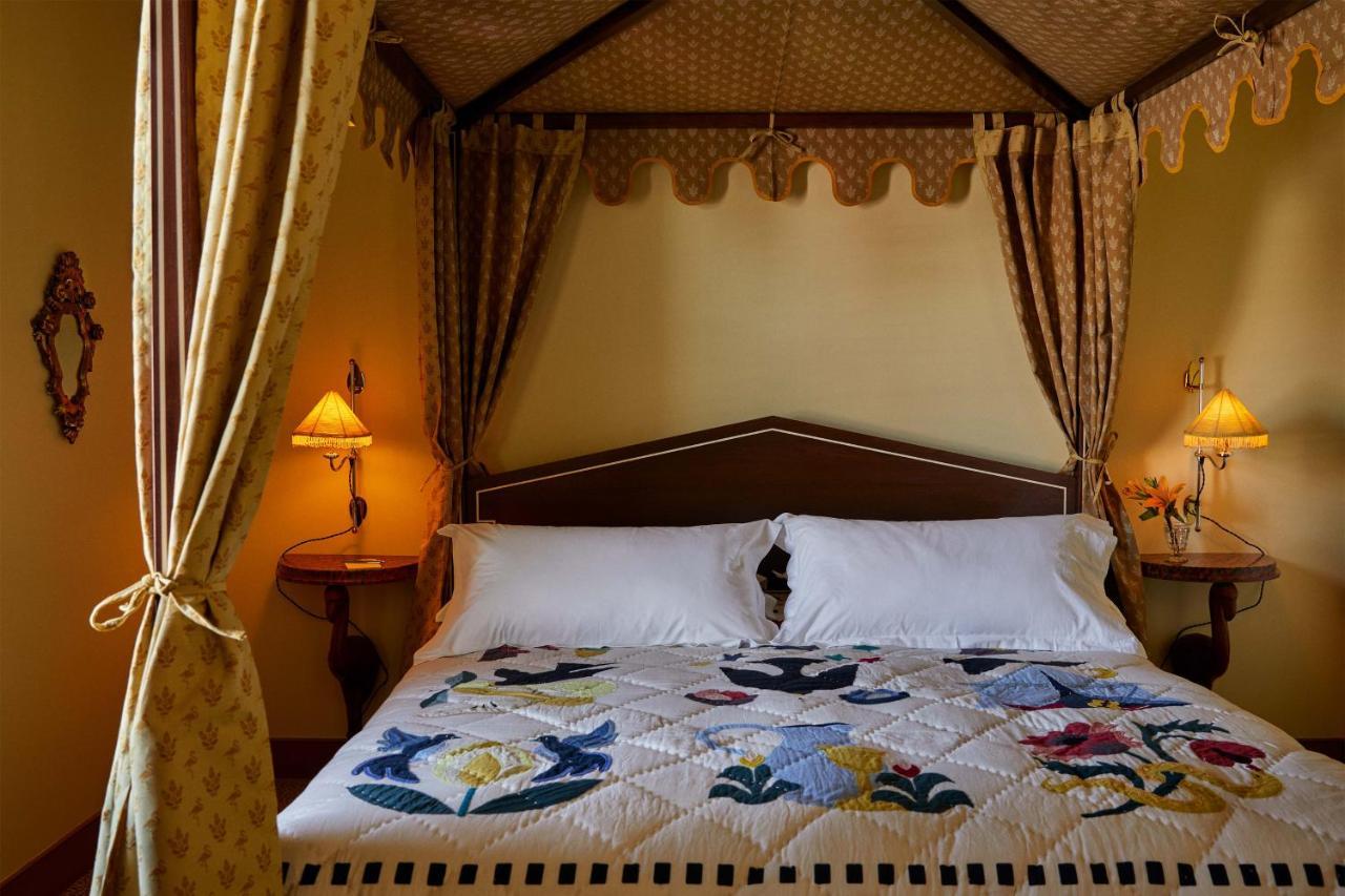 Ulysses, An Ash Hotel Baltimore Ngoại thất bức ảnh